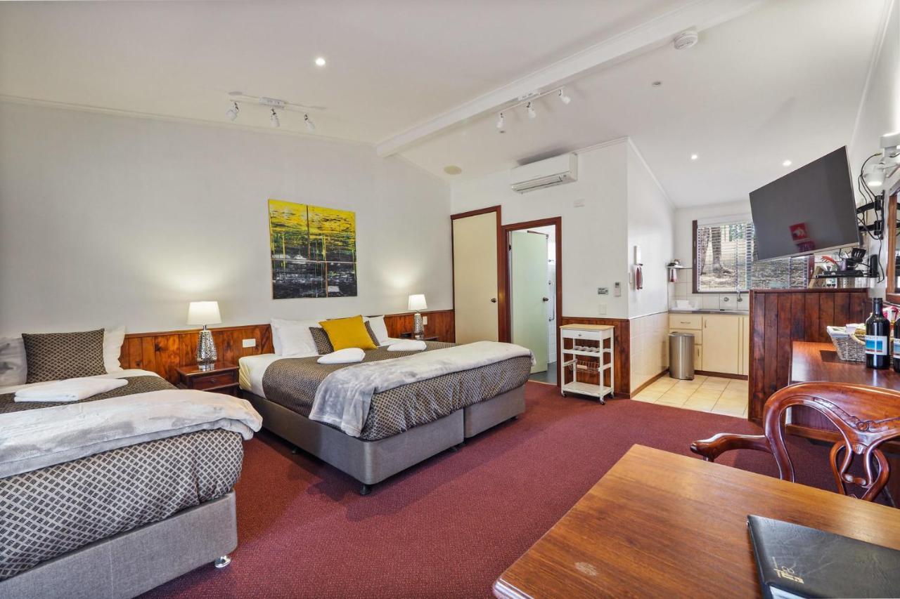 Forest Lodge Resort Pemberton Bagian luar foto
